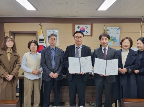 유한대학교‧산학일체형 도제학교(인천기계공업고등학교) 일학습병행 협약식 기념 사진(제공=유한대학교 P-TECH사업단)