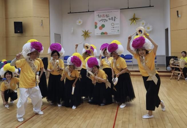 7월 12일 처인구보건소 치매안심센터에서 열린 '추고 놀고 내 인생의 커튼콜' 공연
