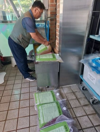 김포시농업기술센터, 미생물배양실 운영으로 친환경 농·축산업 선도