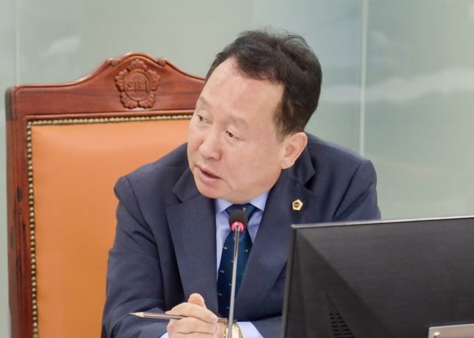 경기도의회 안전행정위원회 소속 안계일 의원(국민의힘, 성남7)