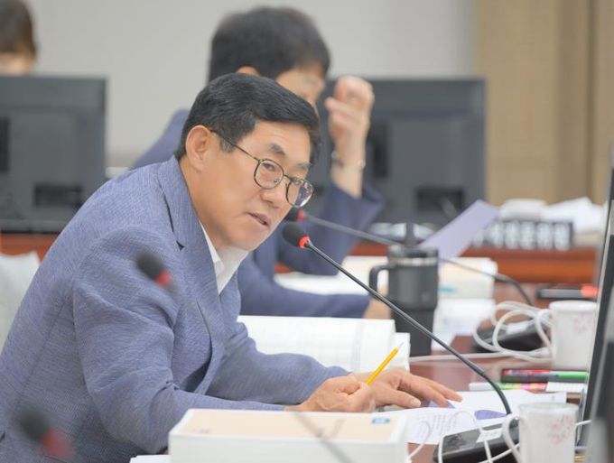 경기도의회 박명수 의원, 도시위 소관 추경서