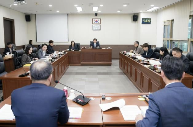 용인특례시의회 자치행정위원회, 행정사무감사 2일차