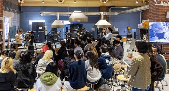 경기공예창작지원센터_유리공방