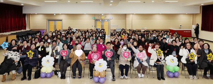 “배움의 꿈 다시 펼친다”남동구, 남동글벗학교 입학식 개최