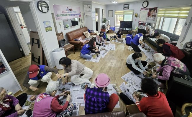 수원시 영통구 매탄4동, 바르게살기운동위원회의 경로당 방문 첫걸음 !!